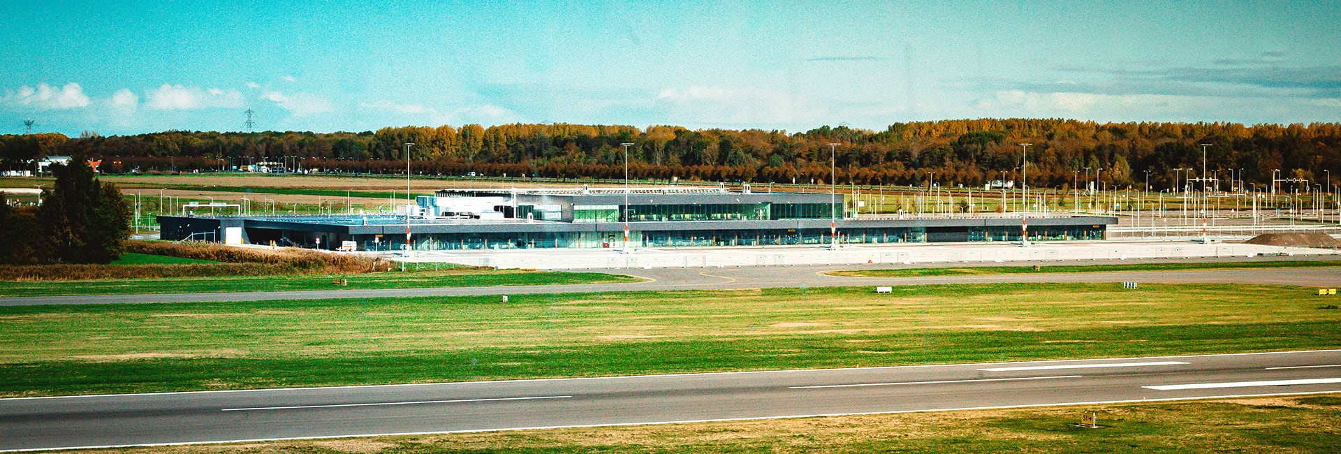 Lelystad Airport-Passagiersterminal LA-Architect-Casper Schwartz-Render-