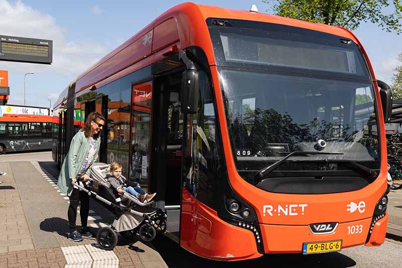 EBS busvervoer gaat elektrisch laden bij Lelystad Airport