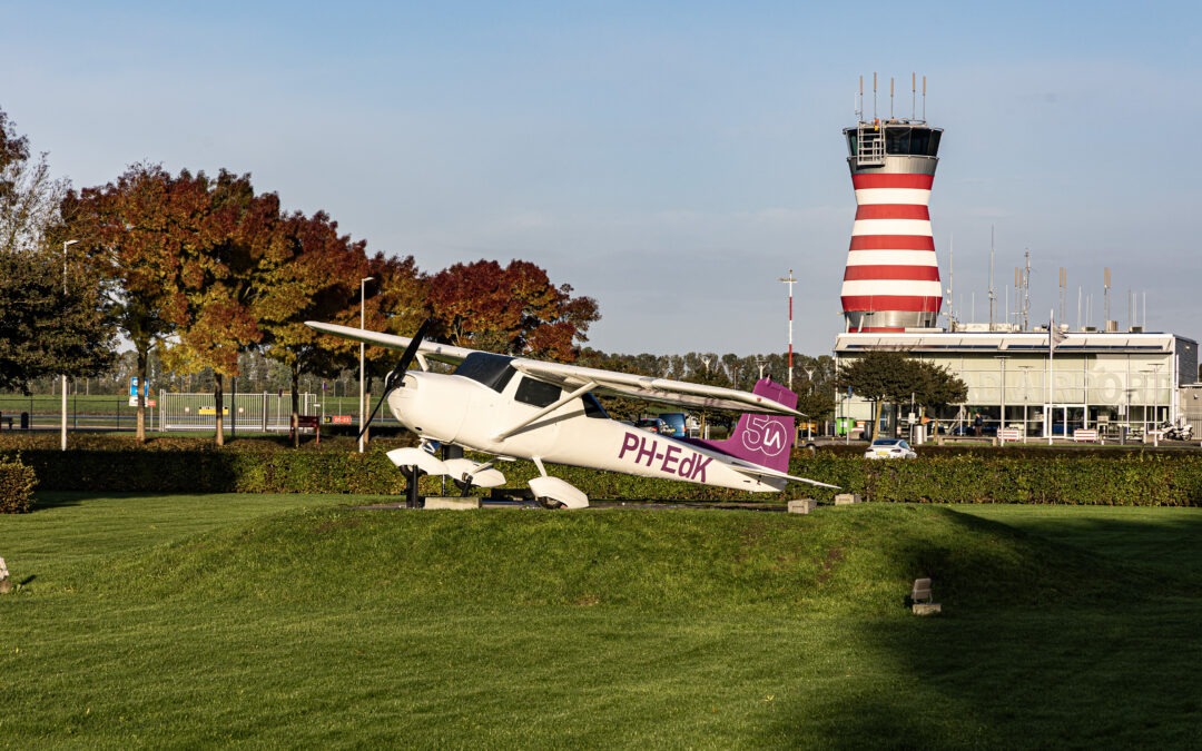 ‘Gate guard’ at Lelystad Airport