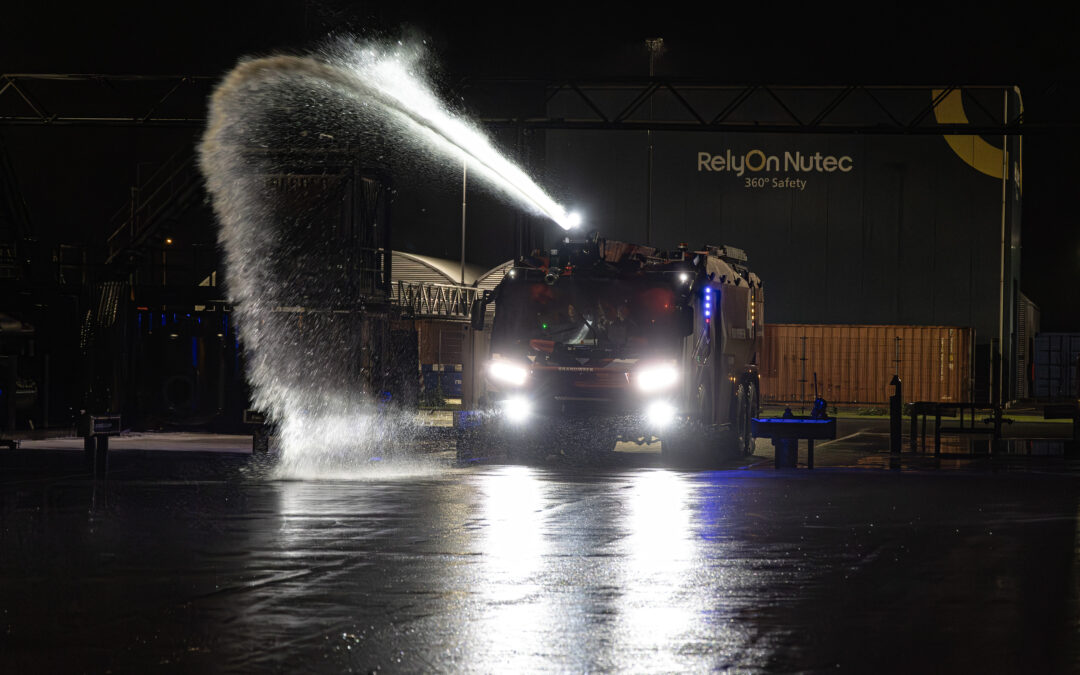 Fire brigade corps trains at Maasvlakte