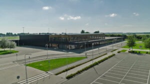 Lelystad Airport_passagiersterminal-1