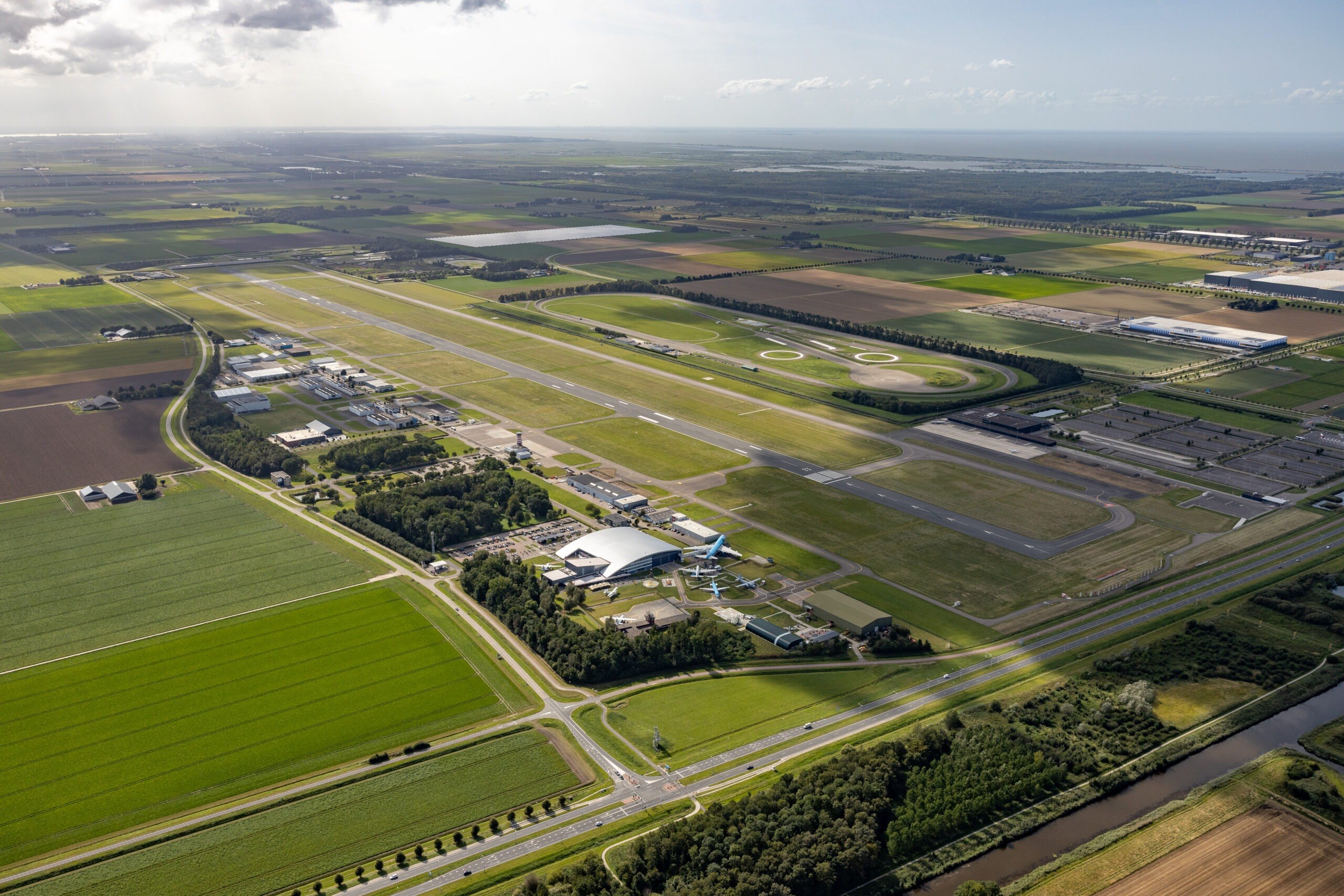 Lelystad Airport_Luchtfoto-01